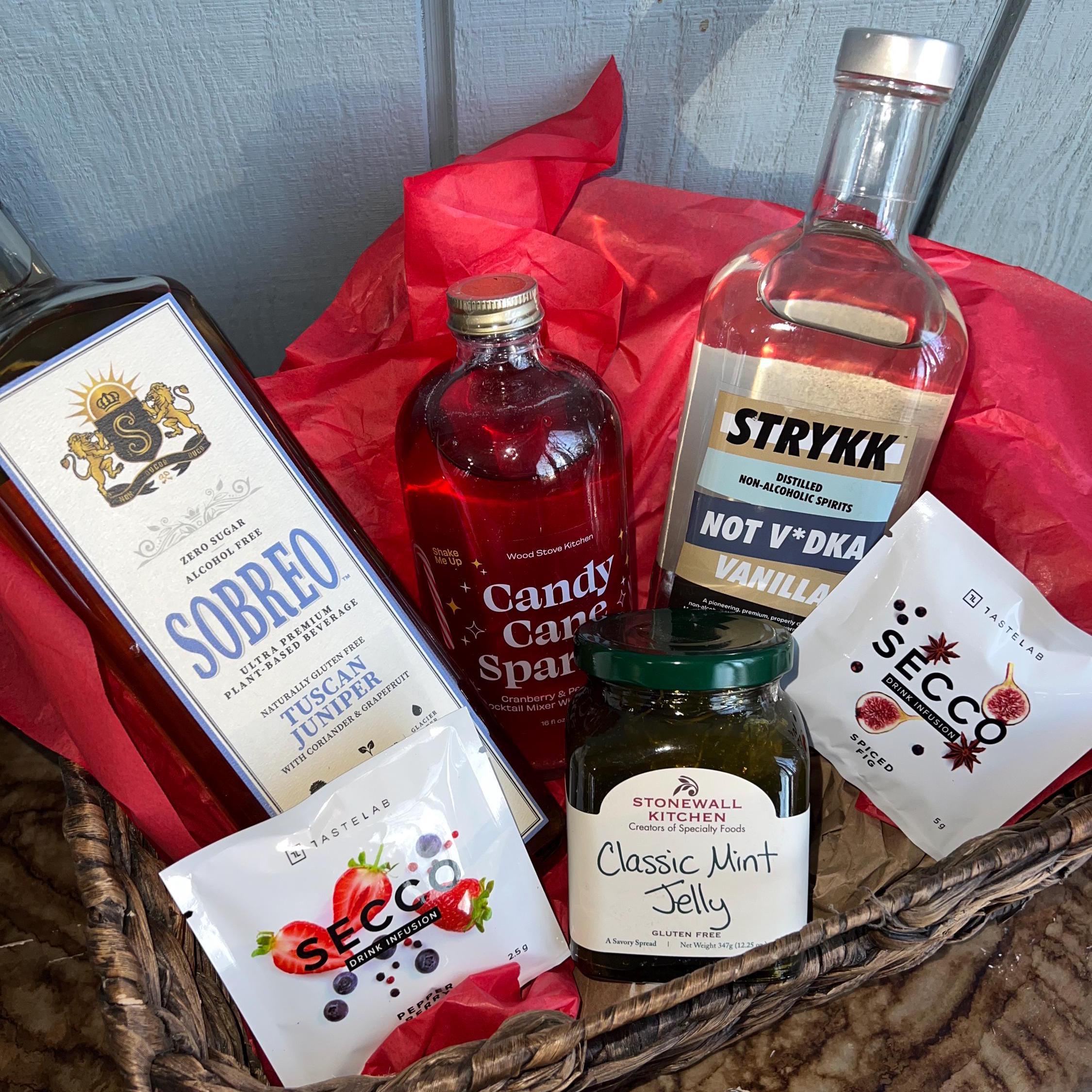 Candy Cane Sparkle Mocktail Kit With Vanilla Vodka, Secco, Mint