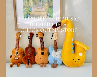 キムジェファン　ぬいぐるみ　ギター　レア チェロのぬいぐるみ、ギターのぬいぐるみ、音符のぬいぐるみ
