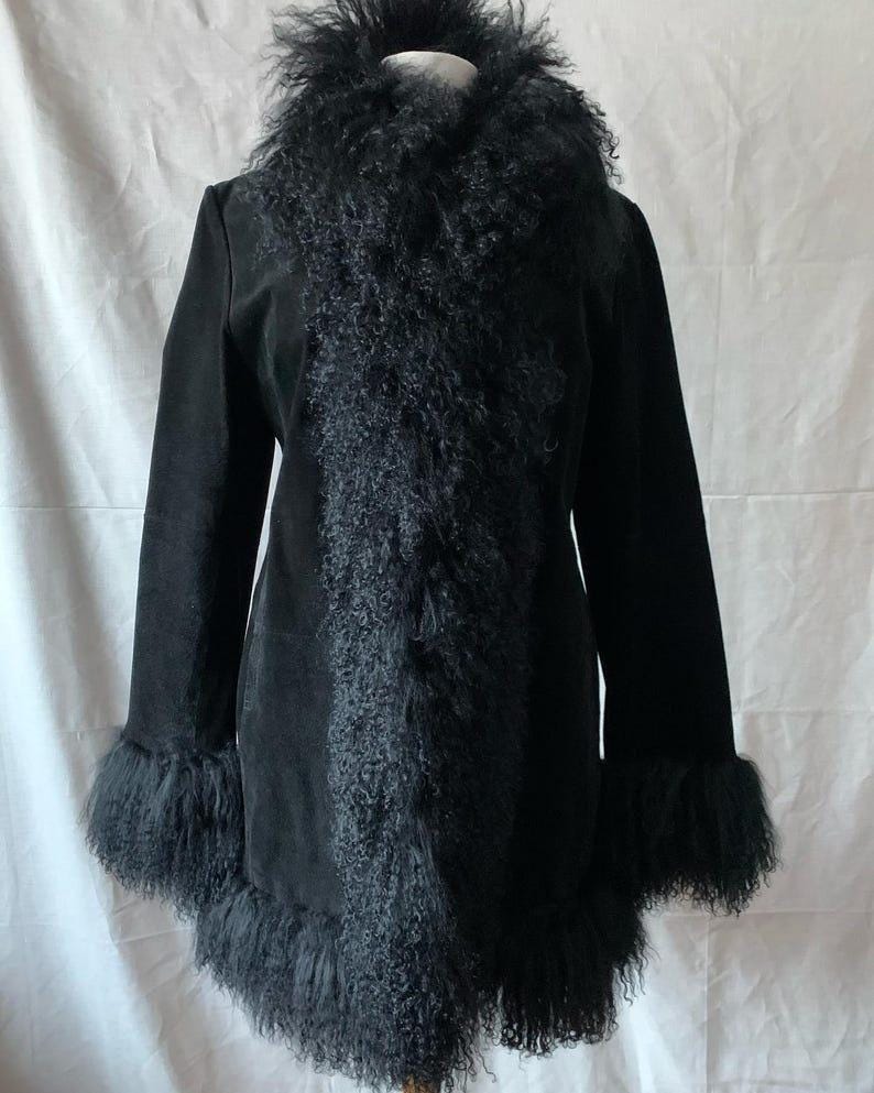Penny Lane Shearling Coat, Afghan Suede Jacket, 70s Style Winter Coat, Black Leather Shearling, Boho Chic Coat for Women, Handmade Mid-Length Jacket, Retro Winter Fashion, Women's Suede Overcoat, Cozy Shearling Coat, Vintage Afghan Boho Style, Classic Black Winter Coat, Gift for Women Shearling, Bohemian Penny Lane Jacket, Warm Winter Outerwear, Handmade Suede Trench Coat, Retro 70s Boho Gift, Elegant Suede Leather Coat, Mid-Length Shearling Coat, Winter Coat Women Black