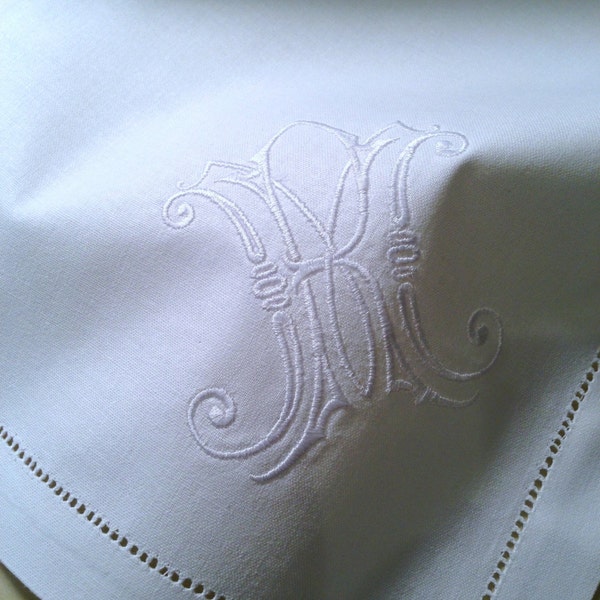 Custom Embroidered Monogram NAPKINS - Other colors and Monograms Available - Thanksgiving - Christmas - Wedding
