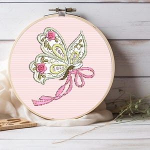 カラフルな花と蝶のクロスステッチパターン - DIY ハンド刺繍デザイン、自然にインスパイアされたクロスステッチパターン - 花と蝶のチャート