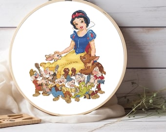 Schneewittchen und die sieben Zwerge – Kreuzstichmuster – Märchenhafte Stickvorlage zum Selbermachen (PDF zum Ausdrucken)