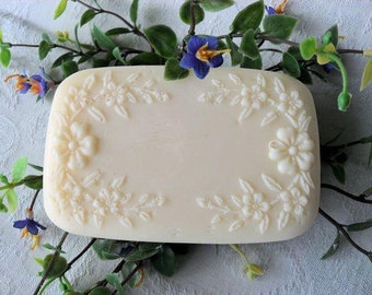 White Satin Handcrafted Soap with Aloe and Buttermilk