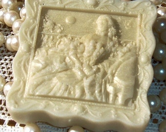 Cameo Soap Handcrafted Contessa