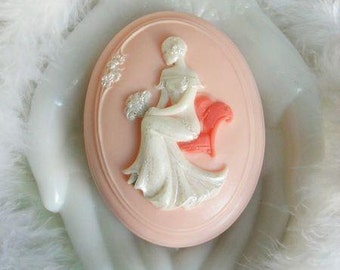 Handcrafted Aloe Soap Ava Cameo Soap
