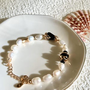 Natural Pearl and Black Onyx Sterling Silver S925 Bracelet | holiday gift for her