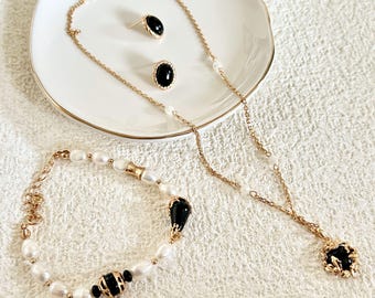 Dainty Silver Nacre of Natural Pearl And Black Onyx Gemstone Sterling Silver S925 Necklace | Necklace, Bracelet and Earrings gift Set