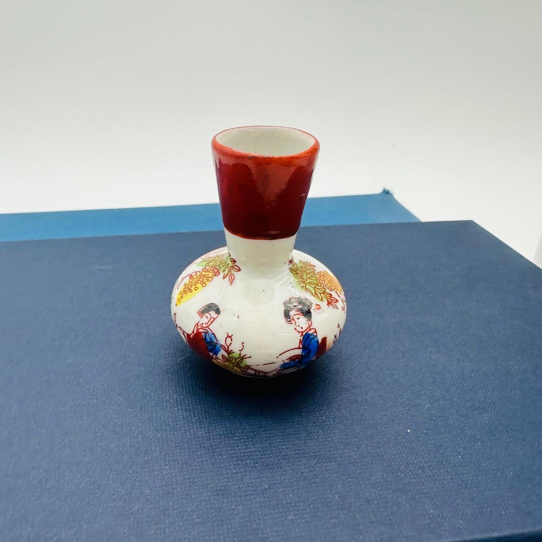 Vintage Miniature Porcelain Bud Vase Hand Painted Geisha Floral Red ...
