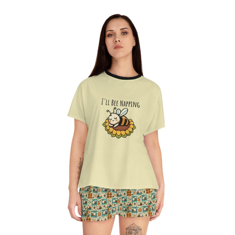 I'll Bee Napping Women's Pajama Set, Cute Bee Pun Plaid Pjs, Sleepwear ...
