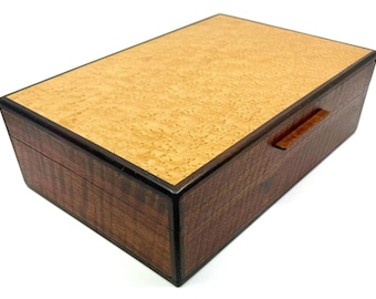 Joyero de arce ojo de pájaro, caja de madera para valet para hombres, caja de almacenamiento de recuerdos de madera, regalo del quinto aniversario para él, caja de joyería de madera hecha a mano