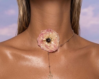 Real Daisy Rosary Choker Necklace with Gold Cross Pendant – Resin Flower Jewelry