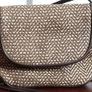 Vintage 1980s Liz Claiborne Shoulder Bag: Brown Faux Woven Leather Purse