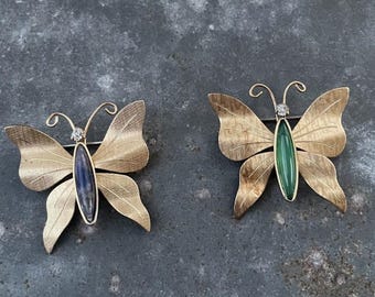 Vintage Krementz-vlinderbroches met groene, blauwe stenen, set van twee
