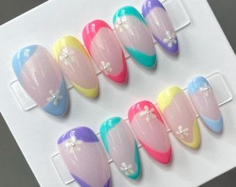 Handmade Press On Nails: Luxury, Almond Round Short, Hand Painted Custom, Gel Nail Set, Pastel Wavy Flower Pearl Mani