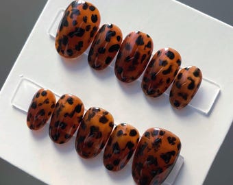 Custom Press on Nails: Hand-Painted Tortoise Shell Reusable Gel Nails, Salon Quality Nail Set for Gift, Vacation or Seasonal Wear