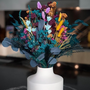 Vibrant Dried Flower Bouquet - Rustic Home Décor, Colorful Floral Arrangement, Long-Lasting Centerpiece, Ideal for Gifts or Events