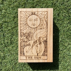 The Sun opbergdoos voor tarotkaarten: een heilige ruimte voor je kaarten Made in the UK Cadeau voor haar Tarotkaart opbergdoos