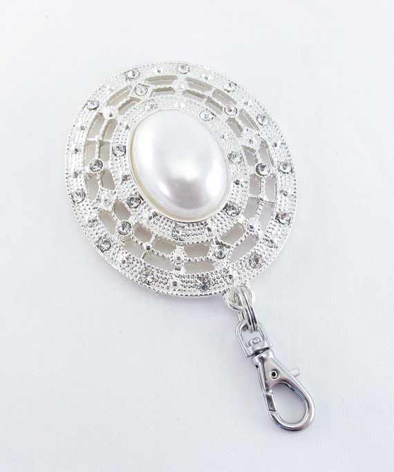 Bold Cream Pearl and Rhinestone Magnetic Pendant Badge Holder, Magnetic Brooch,  ID Holder, Reading Glasses Holder