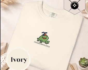 -shirt grenouille surstimulée avec chapeau de fête | Conception mignonne de grenouille | Cadeau pour les amateurs de grenouilles | Couleur confort unisexe 1717 | T-shirt graphique amusant