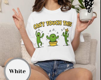 Camiseta "No puedo tocar este cactus" / Ilustración de cactus bailando / Camiseta de verano / Ropa informal / Regalo divertido