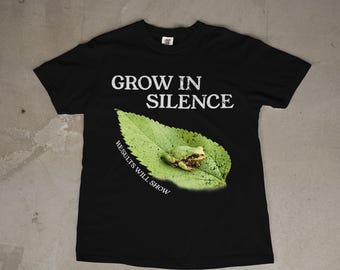 -shirt Feuille de grenouille Grandir en silence | -shirt nature motivant | Questions de santé mentale | Cadeau pour lui | Cadeau pour elle | Couleur confort unisexe 1717