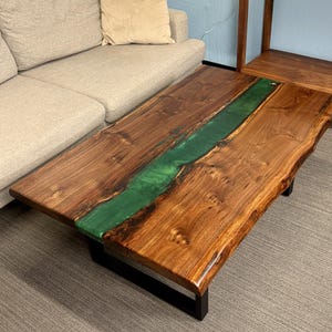 Dark wood coffee table, low coffee resin table, walnut coffee table, large epoxy coffee table, reclaimed & rustic wood coffee table