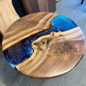 USA in stock - Walnut & Resin Coffee Table, Black River Epoxy, Luxury Living Room Accent, Perfect Wedding Gift Idea, Solid Wood Dining Table