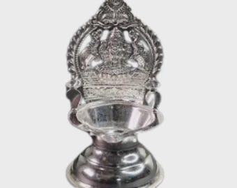Plata pura Kamakshi Diya 20 g, par de Diya de plata, días de plata pura, Lakshmi Diya de plata, Laxmi diya de plata, Lakshmi deepam de plata.