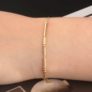 Anpassat morsekodarmband – Minimalistiska guld- eller silversmycken för par