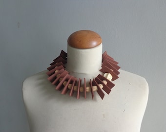 Brunt halsband, brunt gult grovt halsband, brunt statement-halsband, överdimensionerat halsband