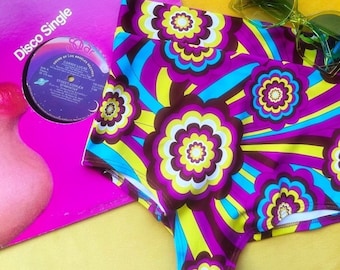 Muheeka HIGHWAIST FESTIVAL SHORTS in Retro Purple Flowers, 70s Look, Rave Clothing, Cheeky Bottoms