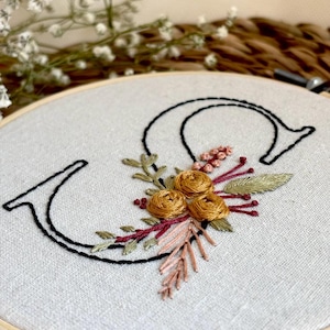 Complete hand embroidery floral alphabet, monogram letter patterns A Z with botanical embroidery design, printable PDF embroidery patterns, beginner friendly embroidery bundle with multiple sizes, stitch guide and floss color reference included