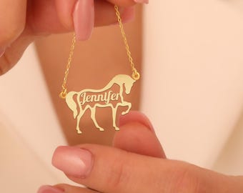 Colar personalizado com pingente de cavalo | Pingente de cavalo personalizado com nome | Joia banhada a ouro para amantes de animais | Presente exclusivo para ela