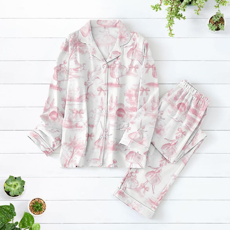 Toile De Jouy Pajama Set, Ballet Dancer Women Pajamas, Vintage Toile Bridesmaid Pajamas, Cottagecore Sleepwear, Girly Lounge Set