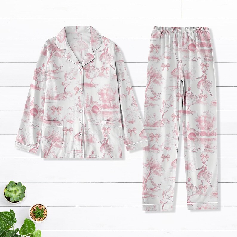 Toile De Jouy Pajama Set, Ballet Dancer Women Pajamas, Vintage Toile Bridesmaid Pajamas, Cottagecore Sleepwear, Girly Lounge Set
