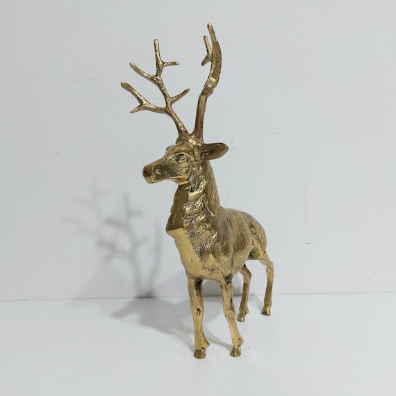 ヴィンテージ真鍮製鹿の置物：角のある彫像、古い家やオフィスの装飾