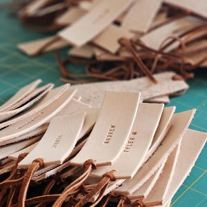 100 marque-places en cuir pour mariage, marque-places personnalisés