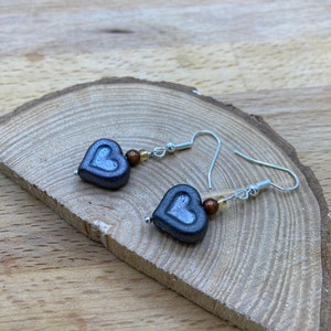 Hematite drop earrings - Hand made - Czech glass heart beads
