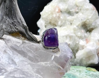 Artisan Amethyst Ring | 925 Sterling Silver | Statement, Modernist Boho Gemstone Ring – Size 6
