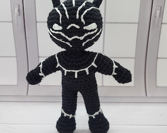 Black Panther Amigurumi Häkelanleitung – DIY Plüschtier, Häkelanleitung – Superhero Mini Doll – PDF Anleitung
