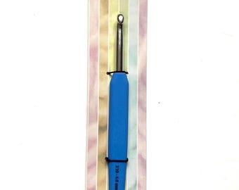 Waves Crochet Hooks by Knitters Pride with comfort grip