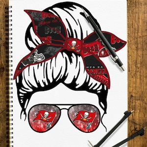 Messy Bun Mom Futebol, Esportes Mãe Tampa Bay Buccaneers Mãe Bun, Bucs Nation Girls 2022 Campeões Imagem Imagem Tampa Bay Futebol NFL 813