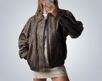 1980s Oversized Distressed Brown Leather Jacket: Women&#39;s Vintage Streetwear