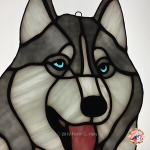 Siberian Husky Suncatcher- Gray and White with blue eyes. Details of eyes.