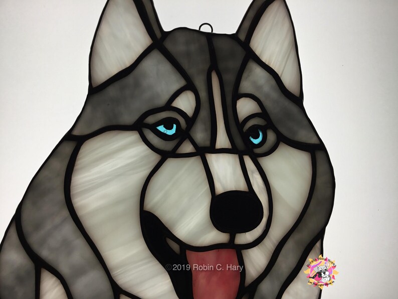 Siberian Husky Suncatcher- Gray and White with blue eyes. Details of eyes.