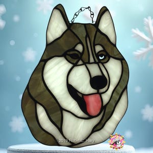 Siberian Husky Suncatcher- Charcoal and White with one brown and one blue eye.
