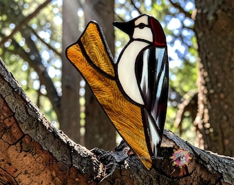 Atrapasueños de vidrieras hechas a mano con forma de pájaro carpintero de vientre rojo / Regalo para amantes de las aves