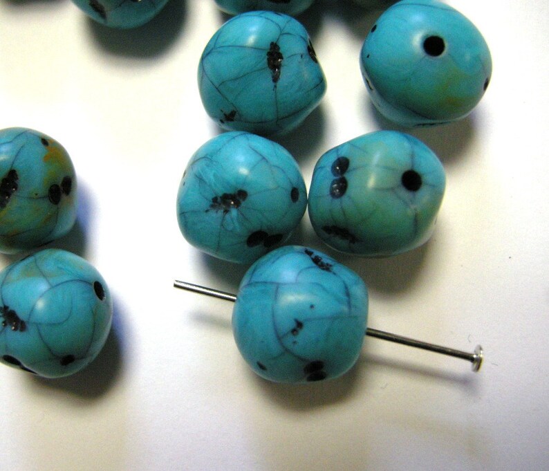 12 Plastic Turquoise Beads image 2