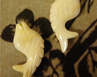 Plastic Fish Beads (4)