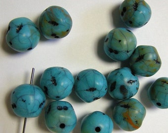 12 Plastic Turquoise Beads